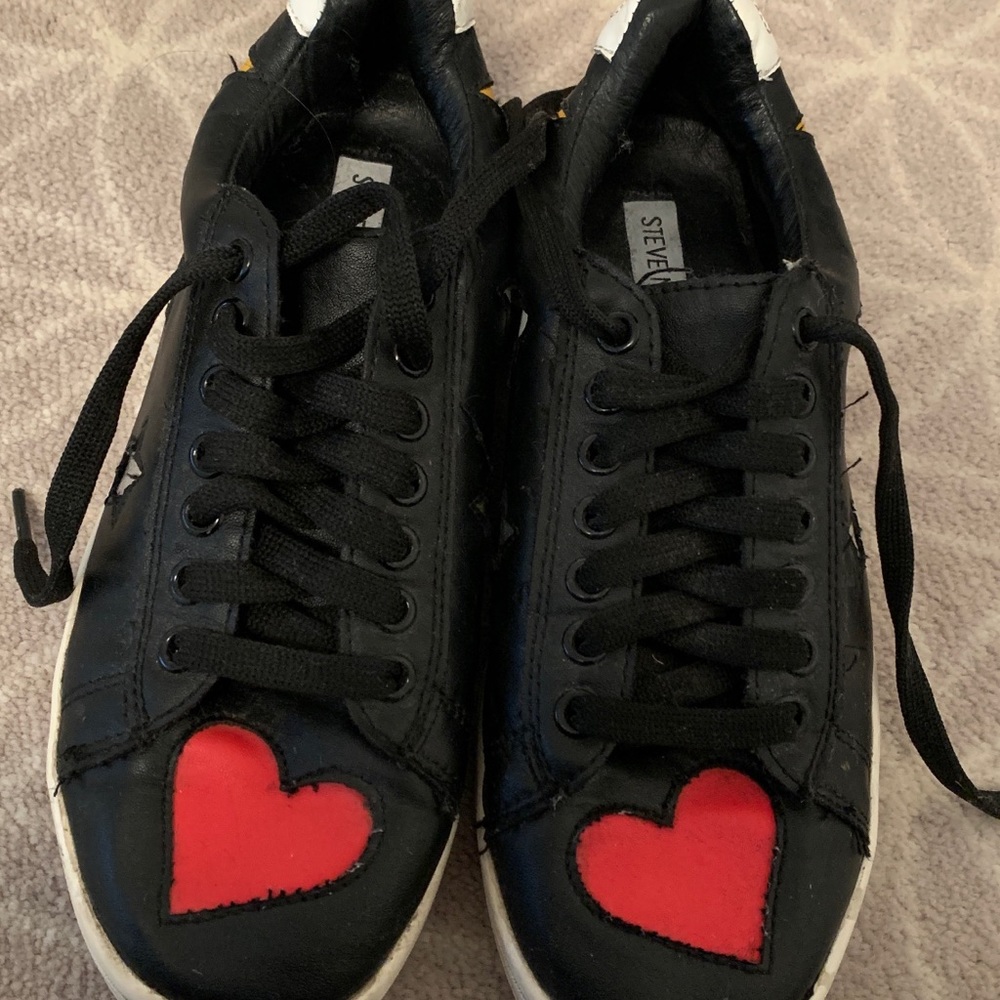 Steve Madden black sneakers